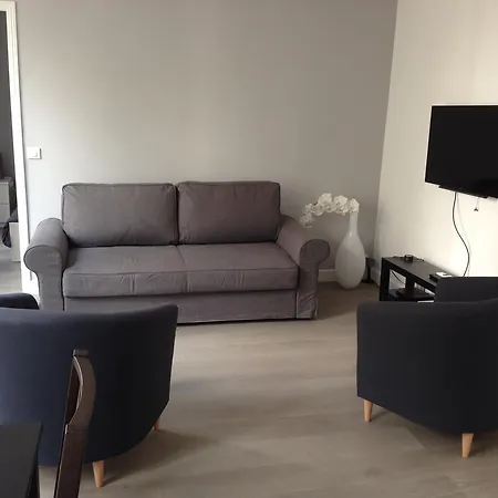 Locarol Apartment *
